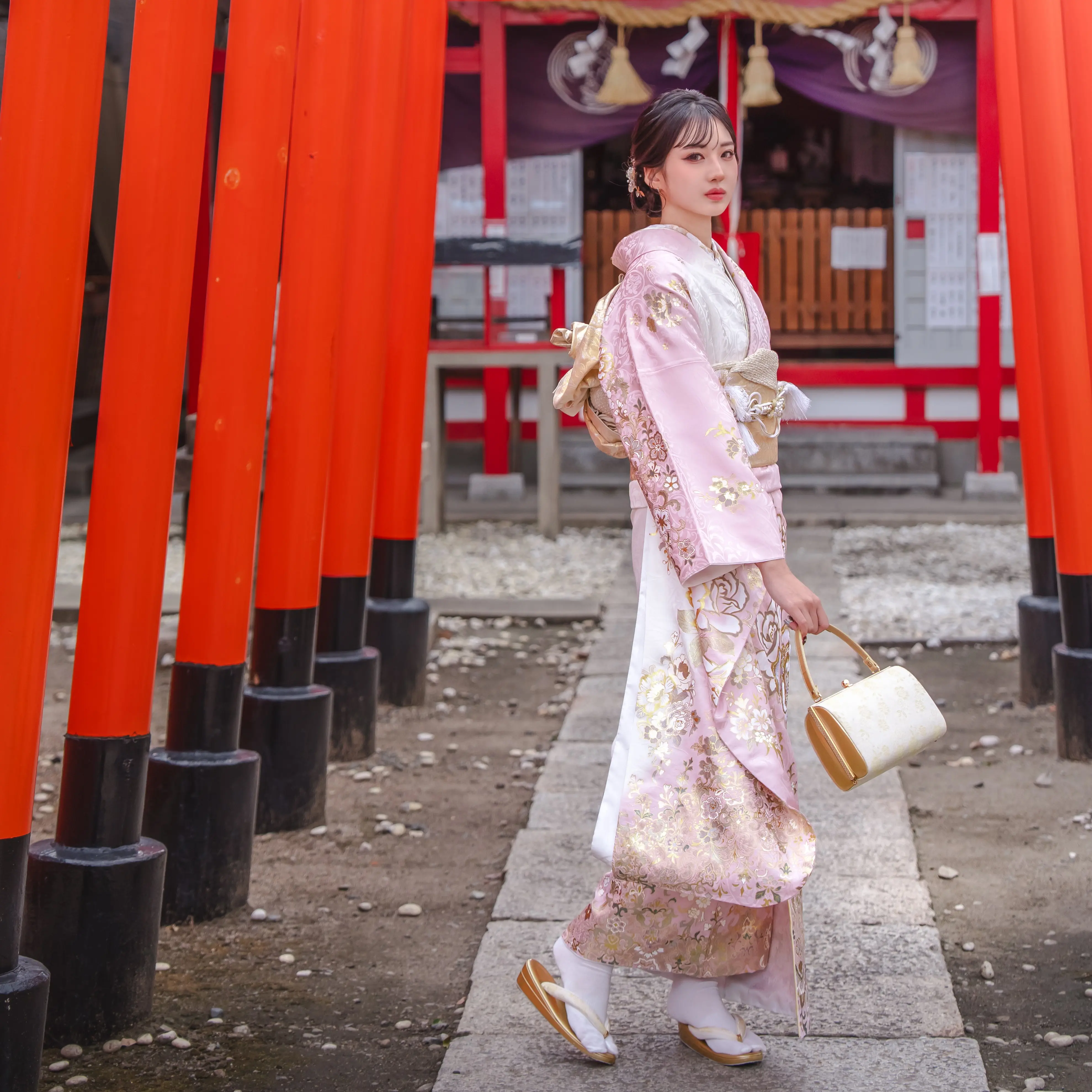 LUXURY FURISODE 12