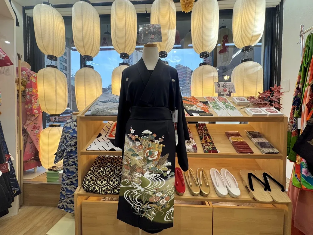 Original collaboration items by Machiko Kimono × KAWAII OSAKA are now in stock.