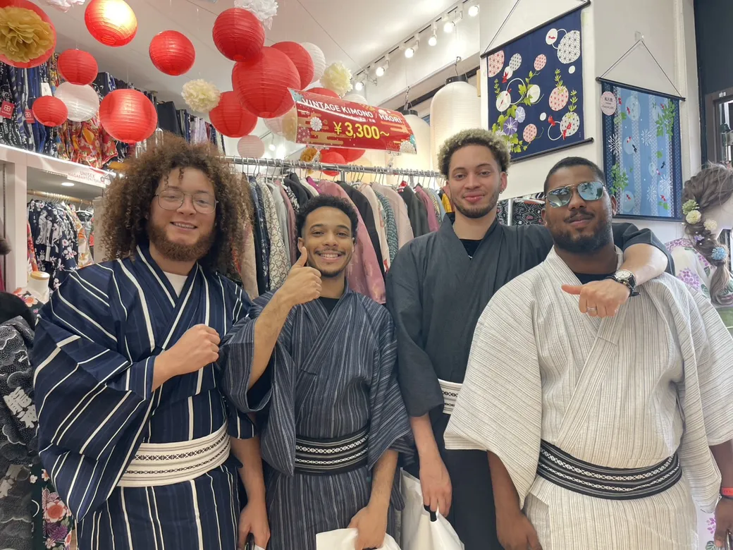 If you're buying a yukata, KAWAII OSAKA is the place to go! 